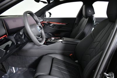 2025 BMW i5 xDrive40