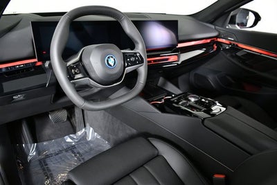 2025 BMW i5 xDrive40