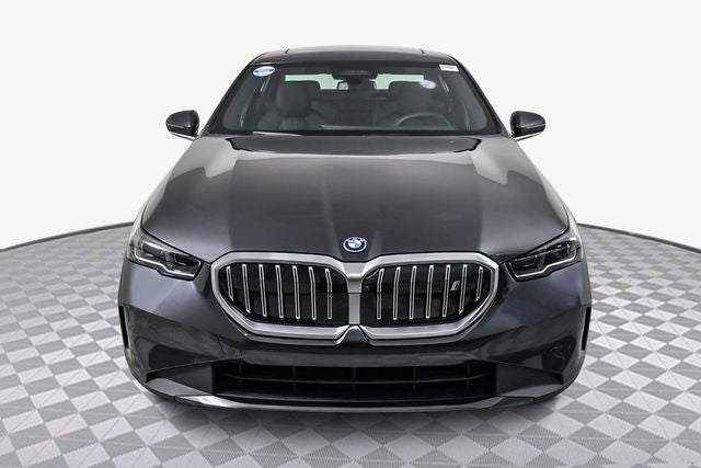 2025 BMW i5 xDrive40