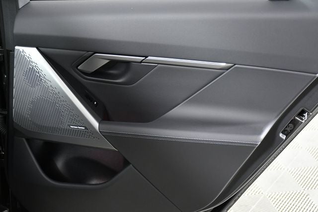 2025 BMW i5 xDrive40