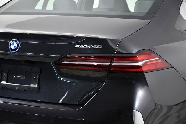 2025 BMW i5 xDrive40