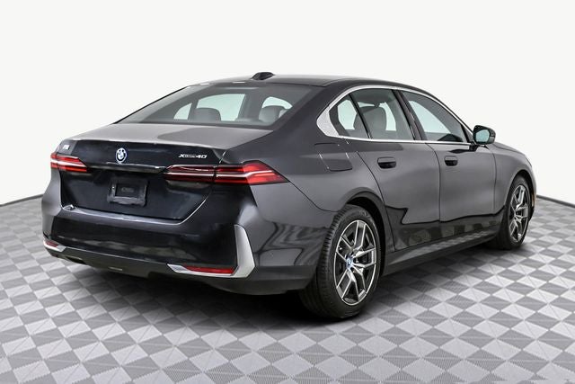 2025 BMW i5 xDrive40