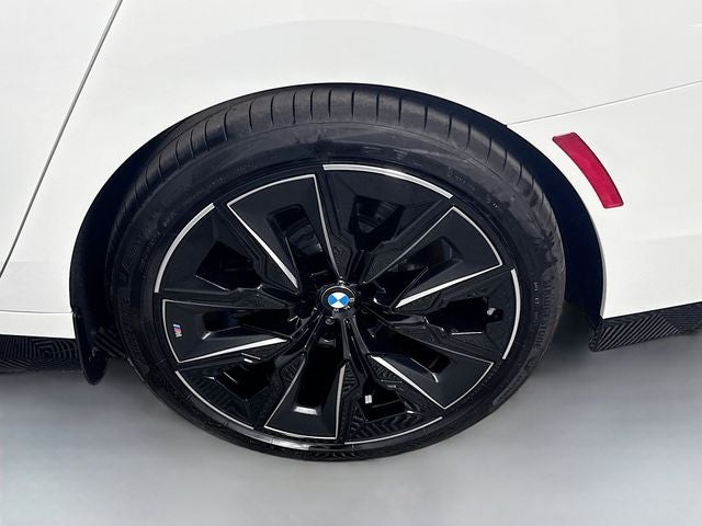 2025 BMW i7 eDrive50