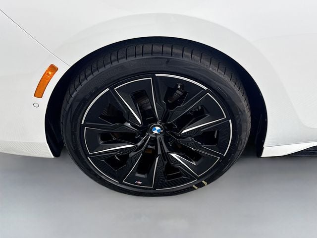 2025 BMW i7 eDrive50