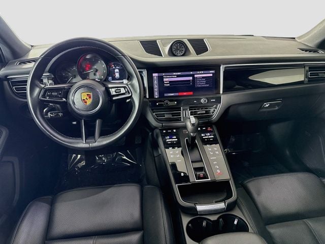 2023 Porsche Macan Base