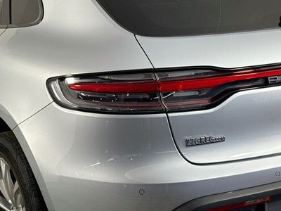 2023 Porsche Macan Base