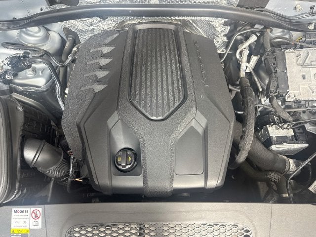 2023 Porsche Macan Base