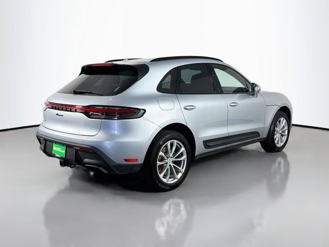 2023 Porsche Macan Base
