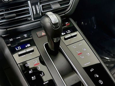 2023 Porsche Macan Base