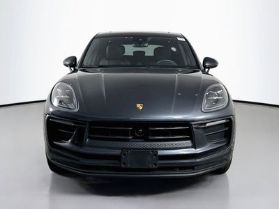 2023 Porsche Macan Base