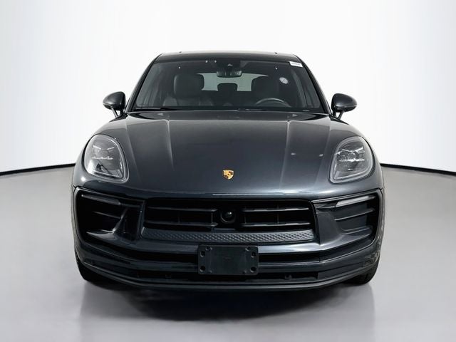 2023 Porsche Macan Base