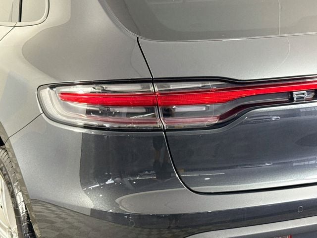 2023 Porsche Macan Base