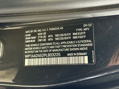 2023 Porsche Macan Base