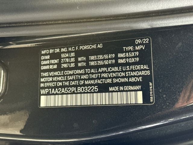 2023 Porsche Macan Base