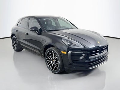 2024 Porsche Macan Base