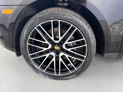 2024 Porsche Macan Base