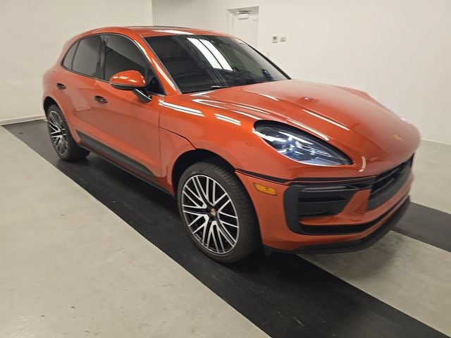 2024 Porsche Macan Base
