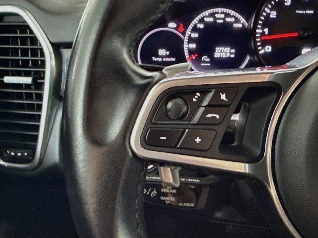2023 Porsche Cayenne Platinum Edition