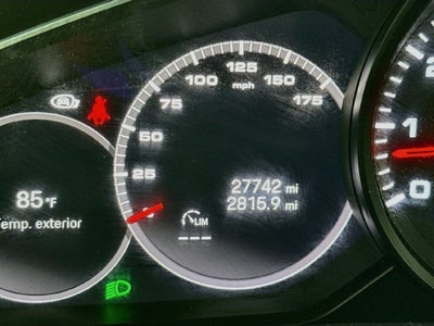 2023 Porsche Cayenne Platinum Edition