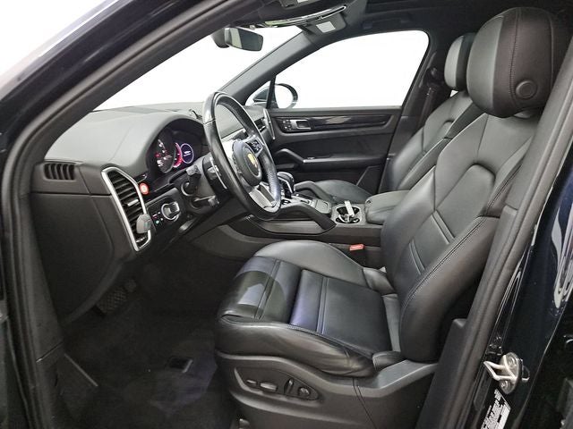 2023 Porsche Cayenne Platinum Edition