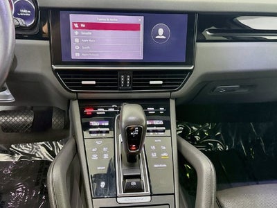 2023 Porsche Cayenne Base