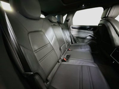2023 Porsche Cayenne Base