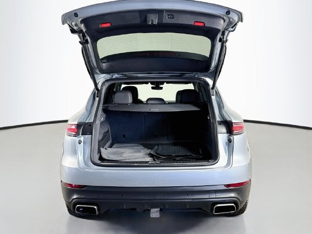 2023 Porsche Cayenne Base