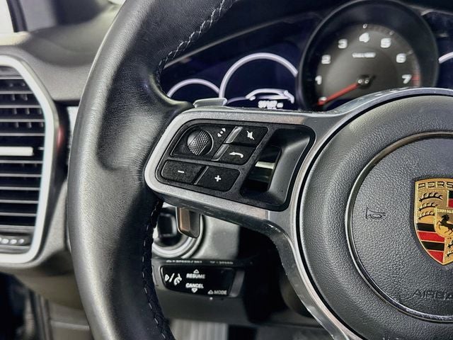 2023 Porsche Cayenne Platinum Edition