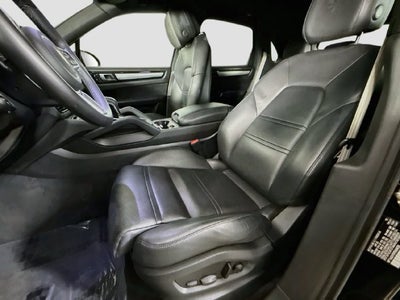 2023 Porsche Cayenne Platinum Edition