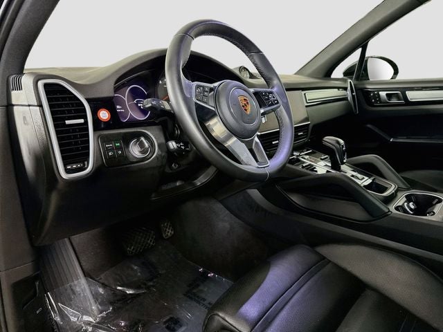 2023 Porsche Cayenne Platinum Edition