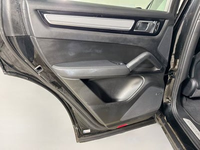 2023 Porsche Cayenne Platinum Edition
