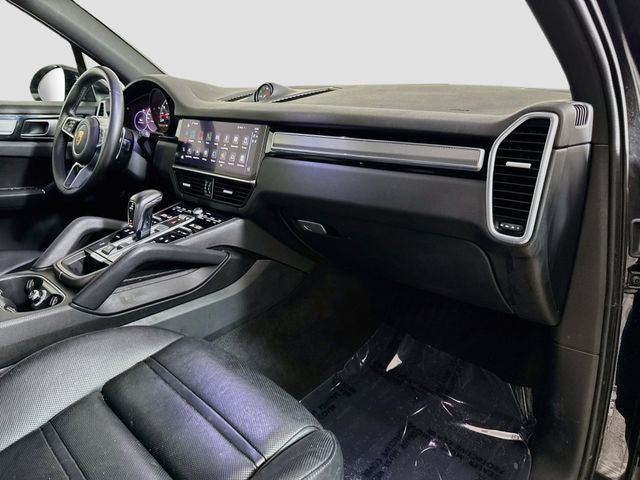 2023 Porsche Cayenne Platinum Edition