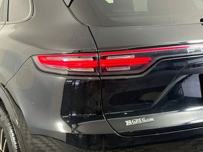 2023 Porsche Cayenne Platinum Edition