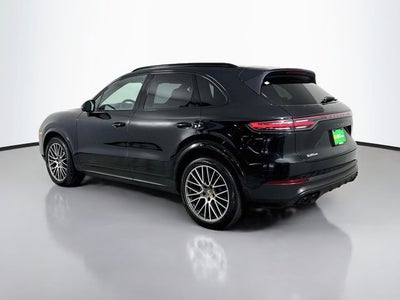 2023 Porsche Cayenne Platinum Edition