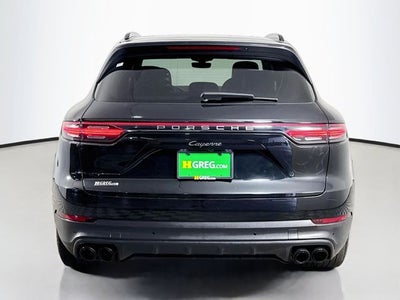 2023 Porsche Cayenne Platinum Edition