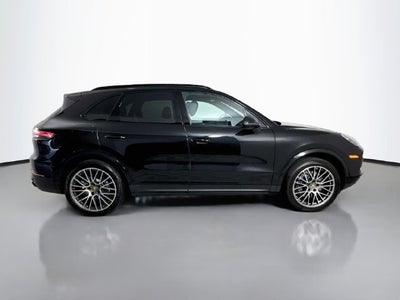 2023 Porsche Cayenne Platinum Edition