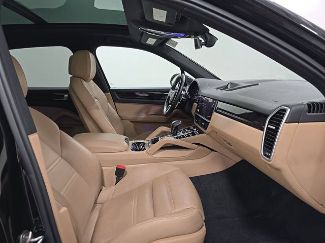 2023 Porsche Cayenne Base