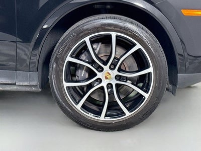 2023 Porsche Cayenne Base