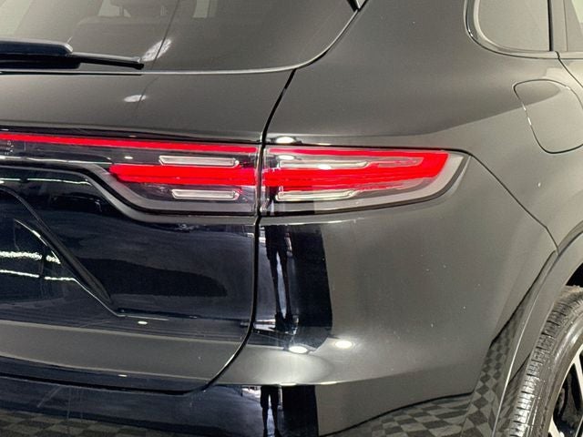 2023 Porsche Cayenne Base