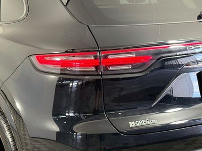 2023 Porsche Cayenne Base