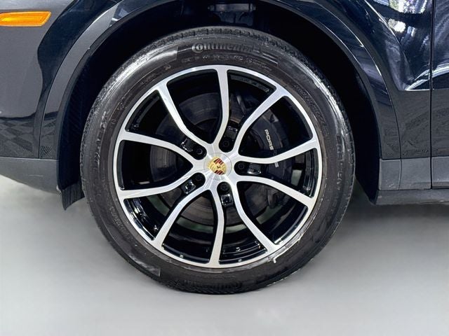 2023 Porsche Cayenne Base