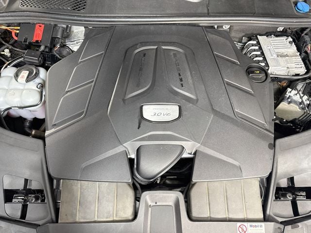 2023 Porsche Cayenne Base