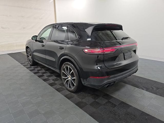 2023 Porsche Cayenne Base