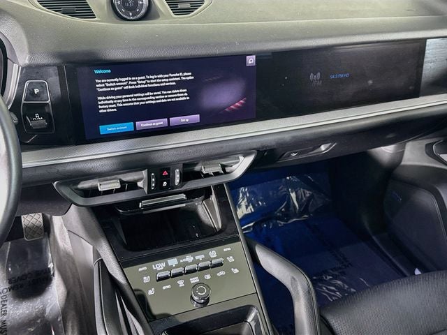 2024 Porsche Cayenne Base