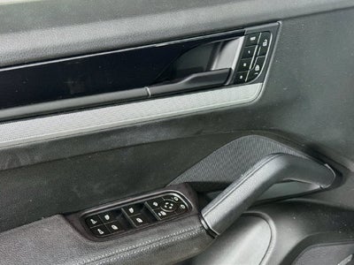 2024 Porsche Cayenne Base
