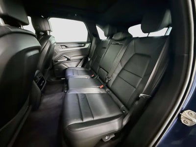2024 Porsche Cayenne Base