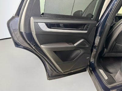 2024 Porsche Cayenne Base