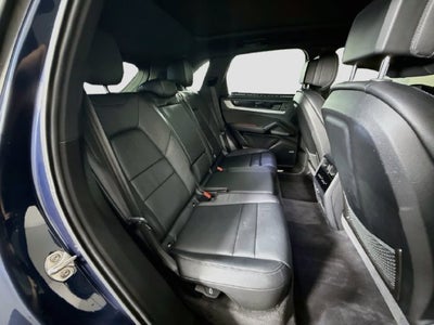 2024 Porsche Cayenne Base
