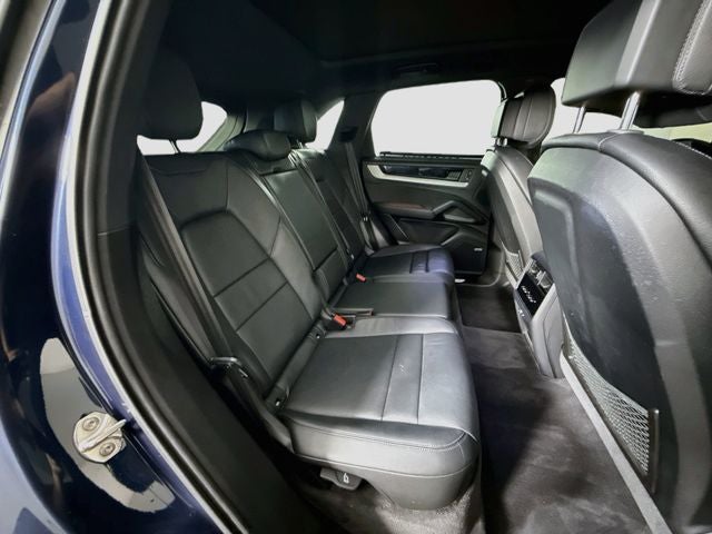 2024 Porsche Cayenne Base