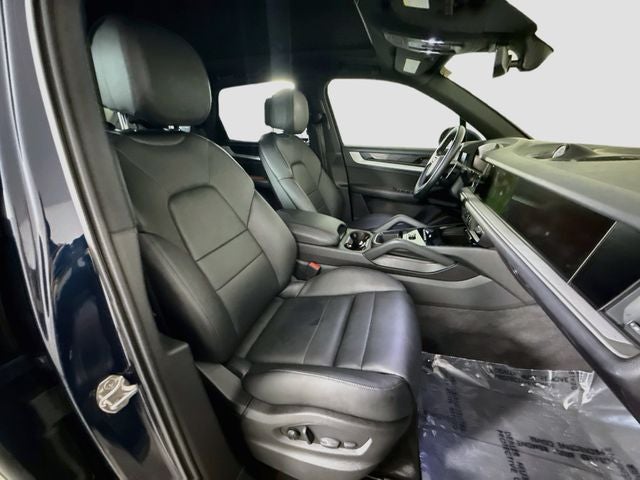 2024 Porsche Cayenne Base